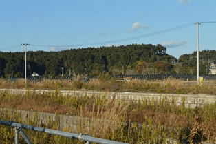 駅舎は解体され線路もはずされたＪＲ「富岡駅」