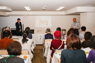 福島の漁業の現状を語る、福島県水産試験場相馬支場長　藤田氏（左）、相馬双葉漁協参事　渡部氏（右）