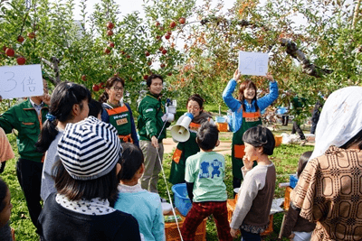 リンゴ園でのパルシステム福島と東京の交流