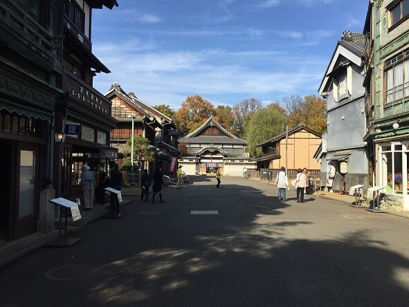 【活動報告】くらしの本棚委員会「定例会　江戸東京たてもの園」