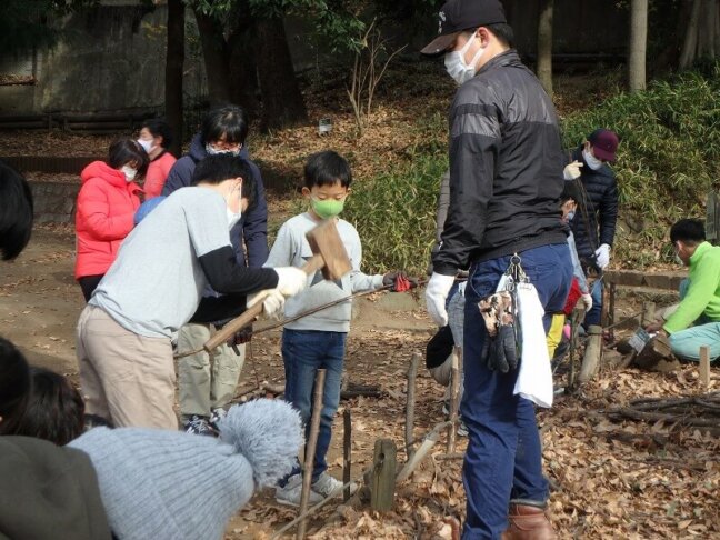 しがら柵づくり作業