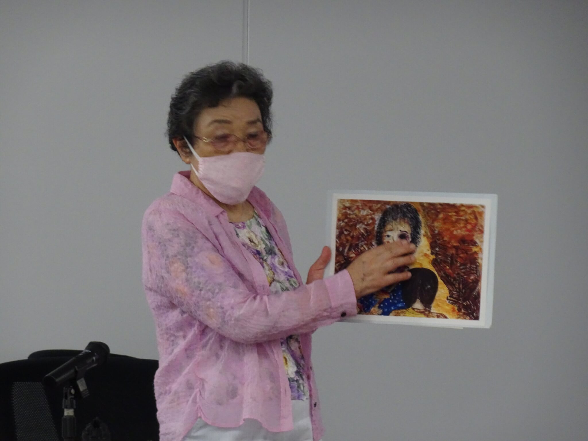 前半は、長崎で被ばくをした富田芳子さんによる体験談です。