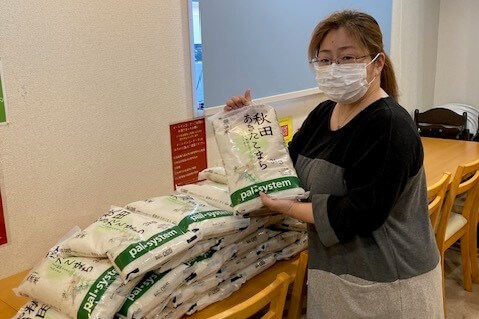 ニーズが高まる年末年始に向けて｜江東センターから協力団体へお米を寄贈しました