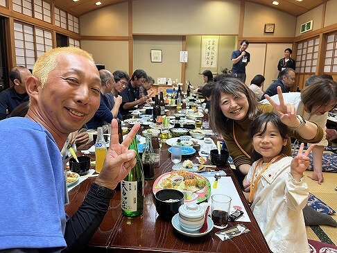 生産者（左）とピース