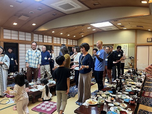 一本締めで閉会！