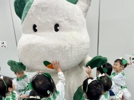 仮装して、トラックに乗って♪「ぱる★キッズ足立」のハロウィン2025