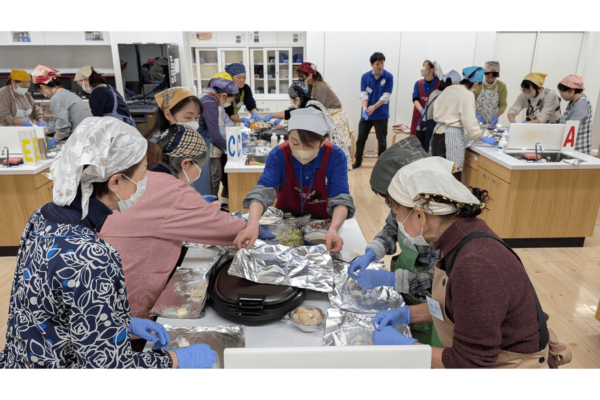 浜の母さんと一緒に！北海道野付の海の幸で楽しく調理！