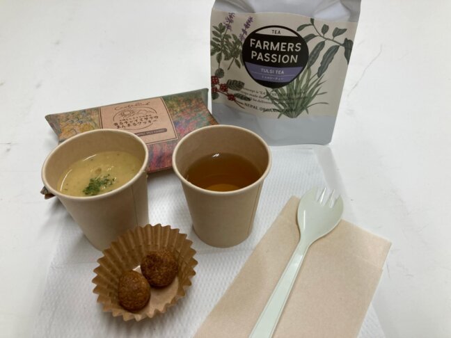 今回の「Night Peace Cafe」では、ネパールのフェアトレードを軽食に