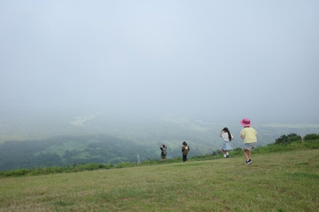 尾神岳はパラグライダーの聖地でもあります！