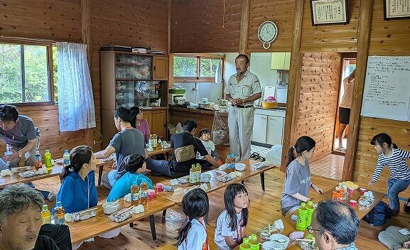 「ふるさと村山荘」での昼食交流会！