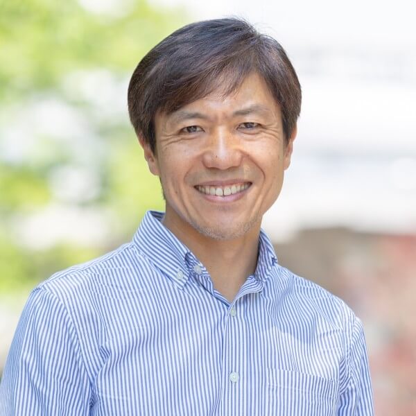 江守　正多　氏