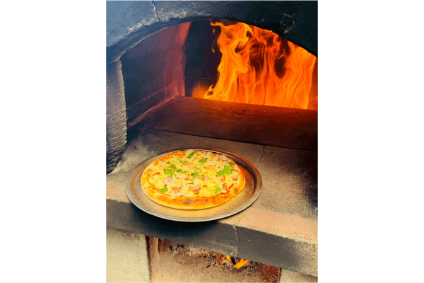 【1】5月23日【2】5月24日「いなぎめぐみの里山　 春のめぐみ窯焼きピザ体験」