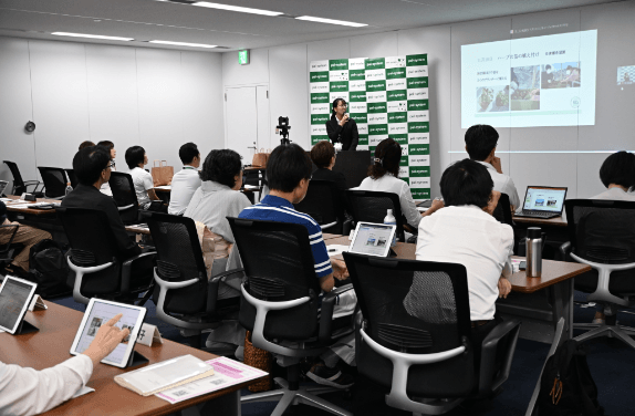 会場の様子